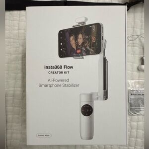 Insta360 Flow Creator Kit Smartphone Stabilizer